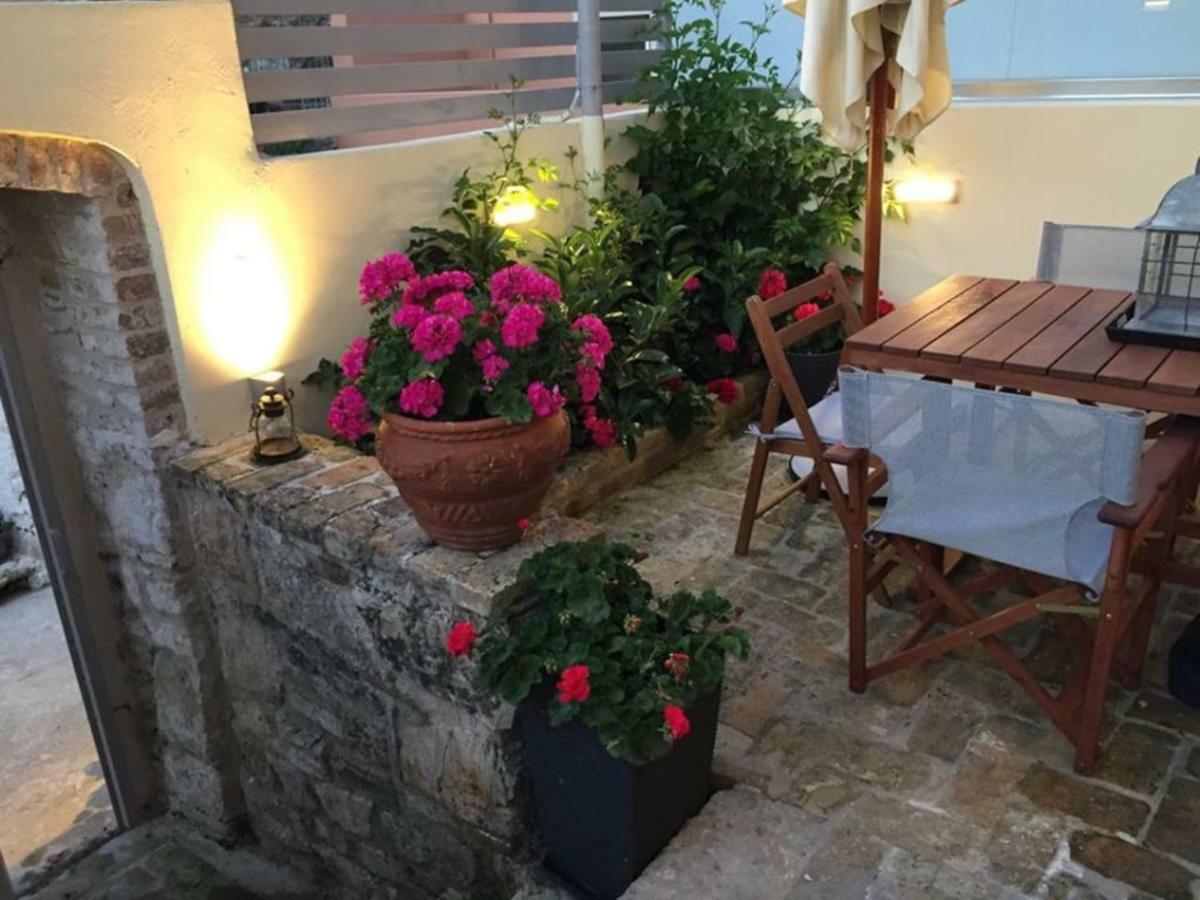 Anemomilos Jacuzzi Suite Corfu  Luaran gambar