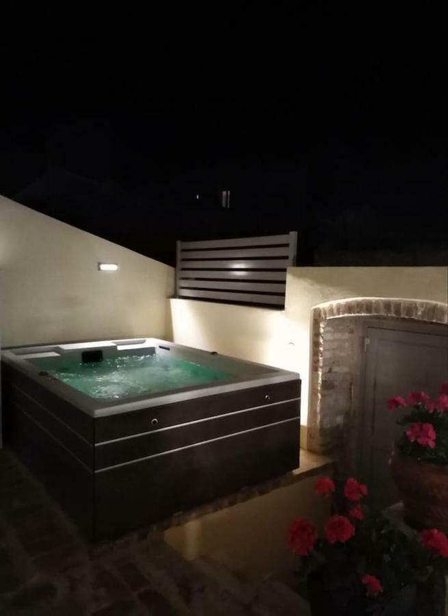 Anemomilos Jacuzzi Suite Corfu  Luaran gambar